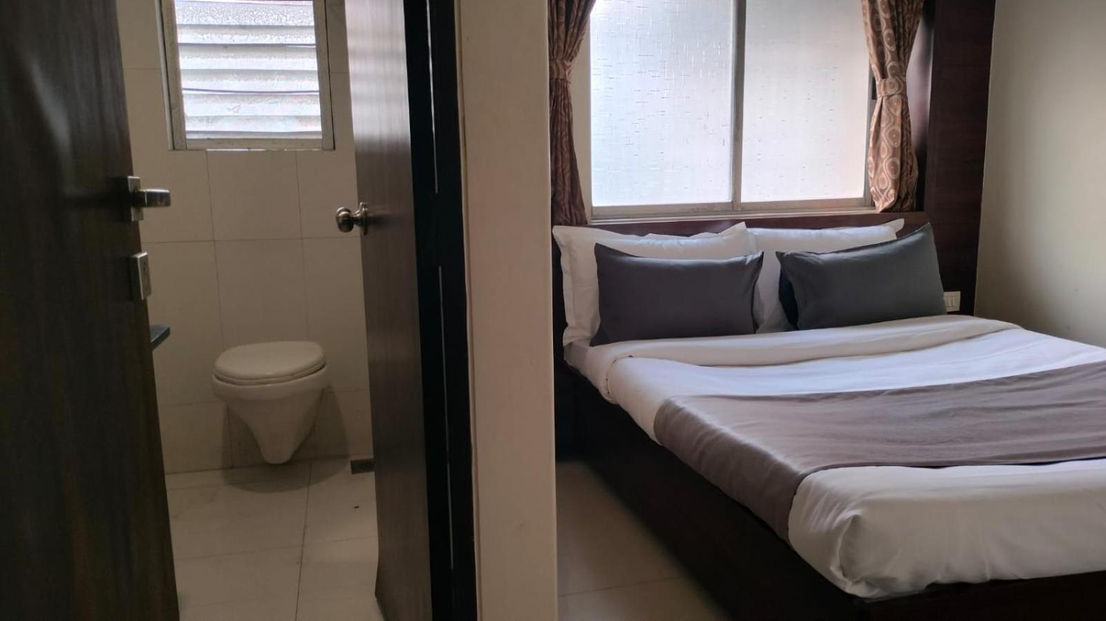 Hotel Sai Nidhi Executive-Mindspace Airoli Нави Мумбаи Экстерьер фото